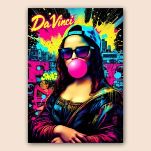 Affiche pop art inspirée de La Joconde avec casquette, lunettes de soleil, chewing-gum rose et fond graffiti coloré.