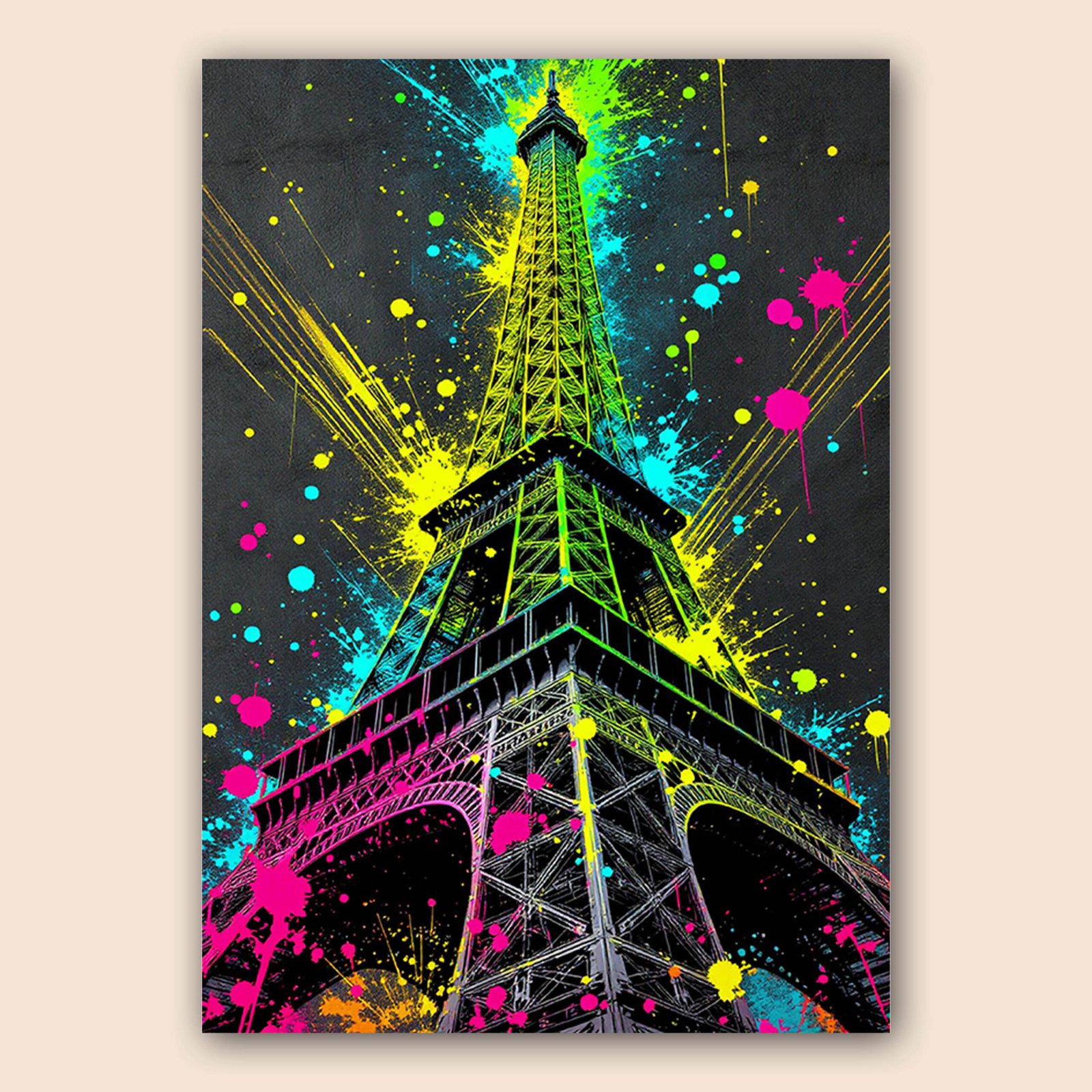 Affiche street art de la Tour Eiffel en contre-plongée avec éclaboussures fluo jaunes, roses, vertes et turquoise sur fond sombre.