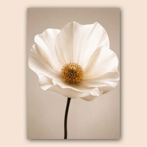 Affiche d’une fleur blanche avec cœur doré sur fond beige